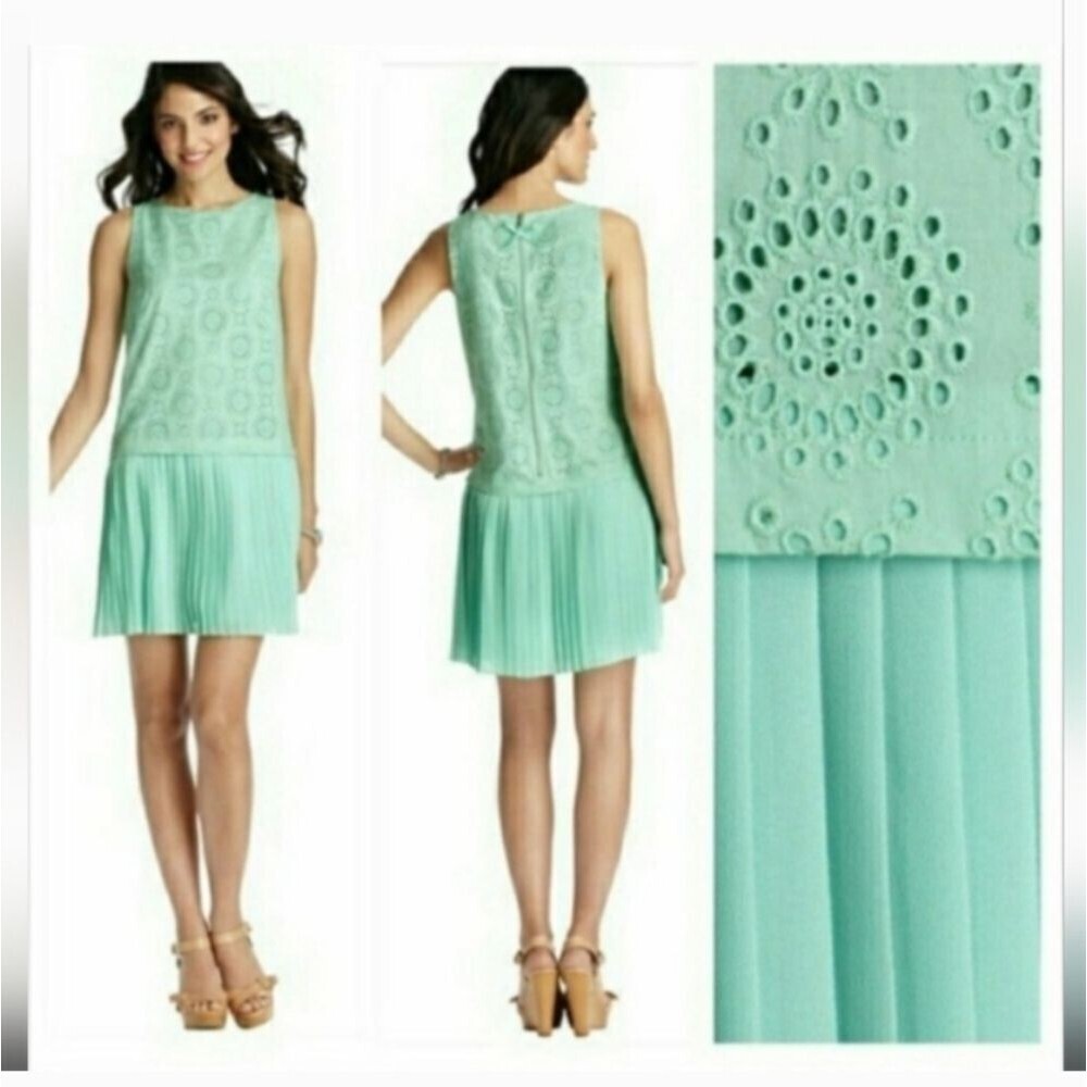 Ann Taylor Loft eyelet mint green mini dress drop waist pleated hem size 4